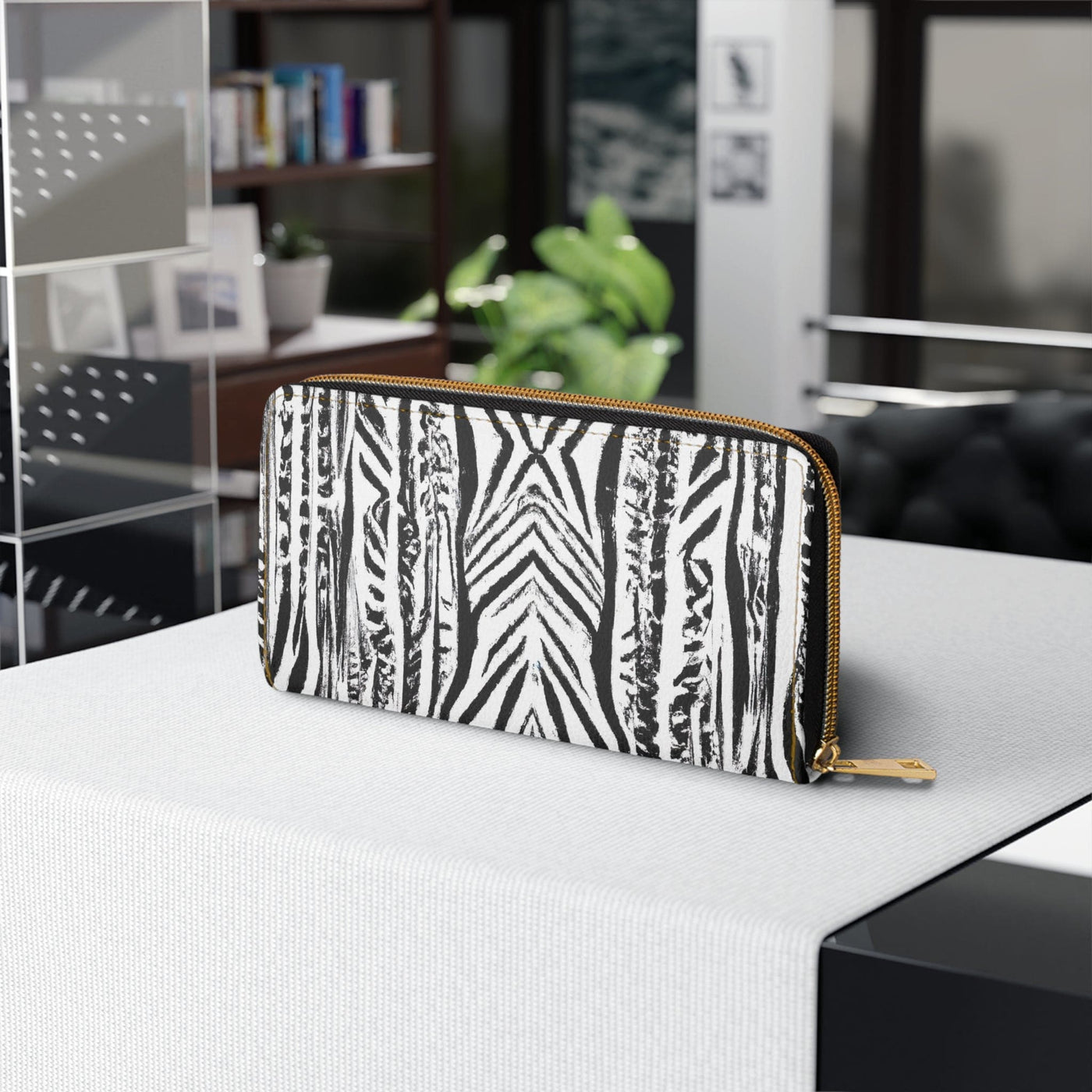 Native Black And White Abstract Pattern Womens Zipper Wallet Clutch Purse