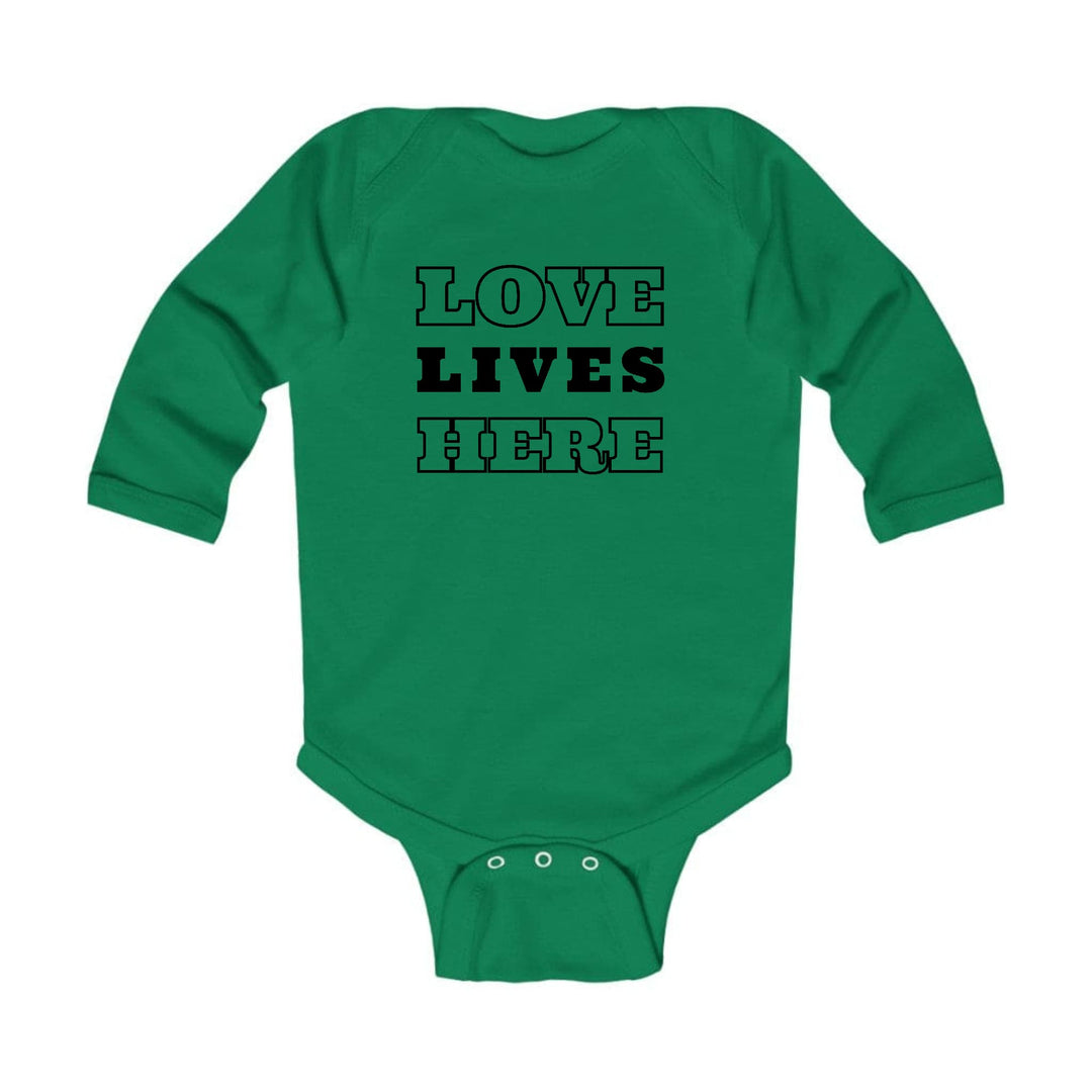 Infant Long Sleeve Graphic T-shirt Love Lives Here - Childrens | Infant