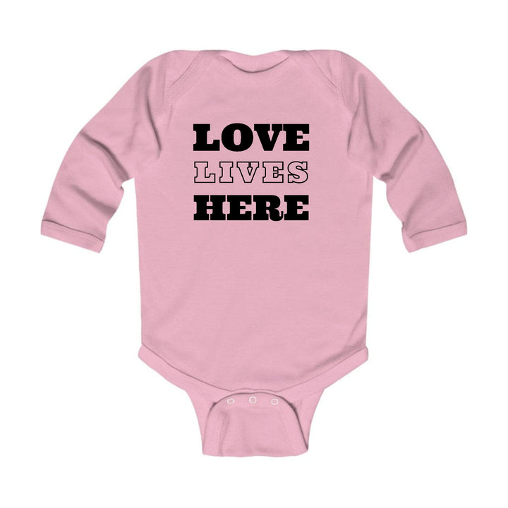 Infant Long Sleeve Graphic T-shirt Love Lives Here - Childrens | Infant