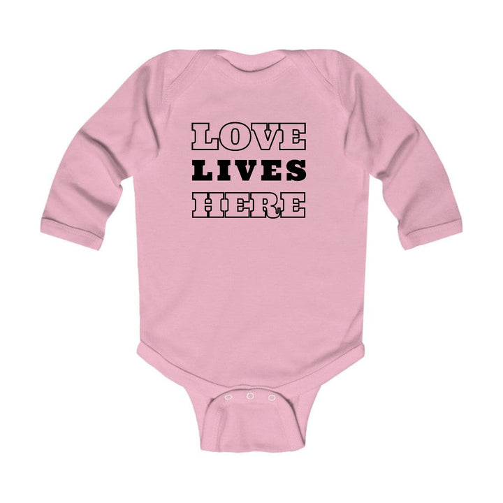 Infant Long Sleeve Graphic T-shirt Love Lives Here - Childrens | Infant