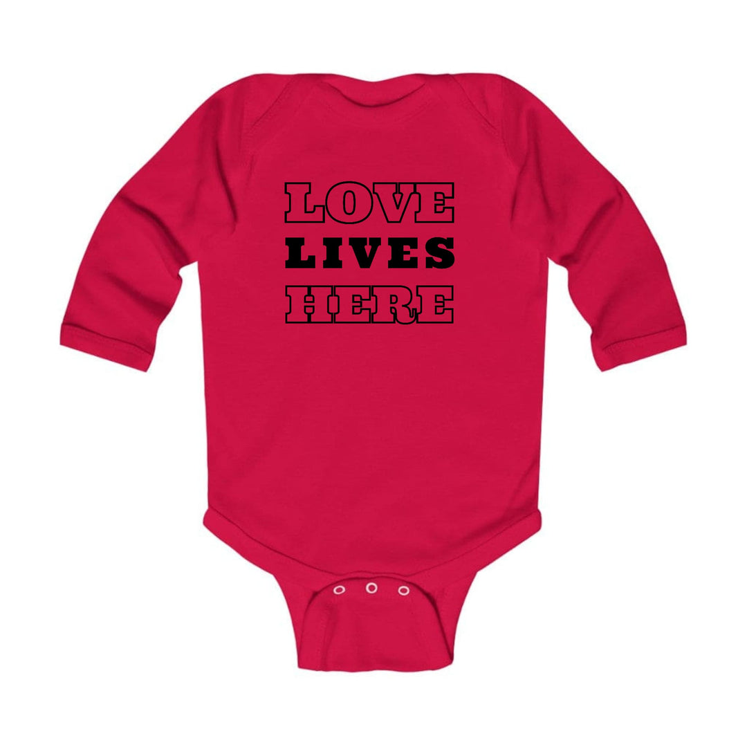 Infant Long Sleeve Graphic T-shirt Love Lives Here - Childrens | Infant