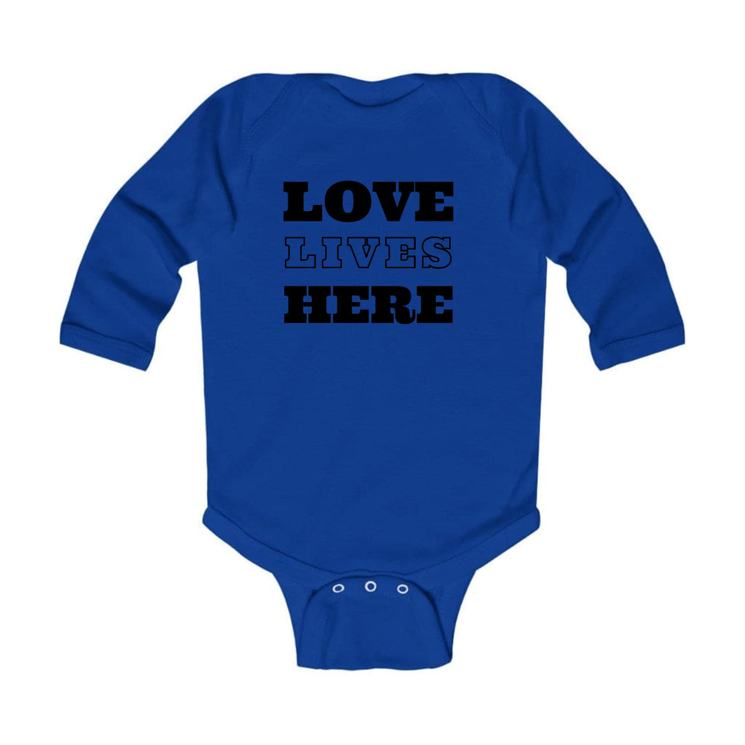 Infant Long Sleeve Graphic T-shirt Love Lives Here - Childrens | Infant