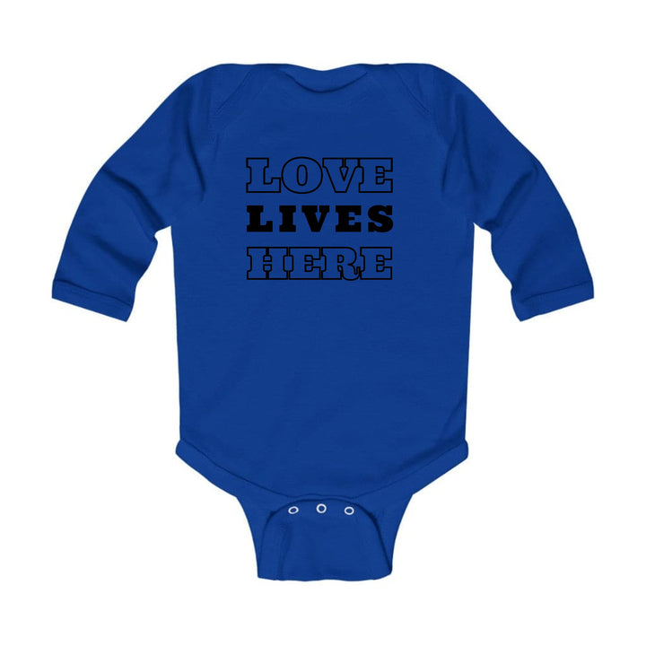 Infant Long Sleeve Graphic T-shirt Love Lives Here - Childrens | Infant