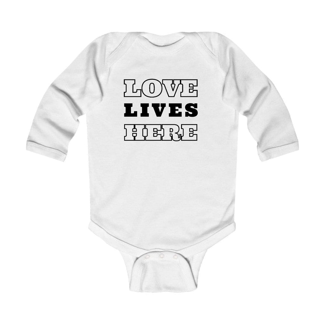 Infant Long Sleeve Graphic T-shirt Love Lives Here - Childrens | Infant