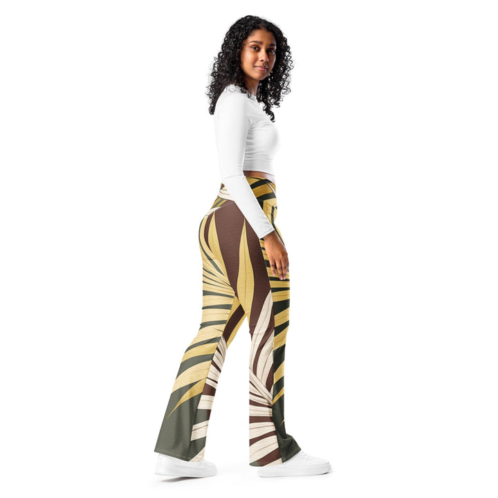 Womens Flare Leggings - Palm Tree Leaves Pattern