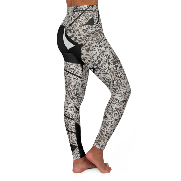 Womens High-waist Fitness Legging Yoga Pants Black and White Triangular