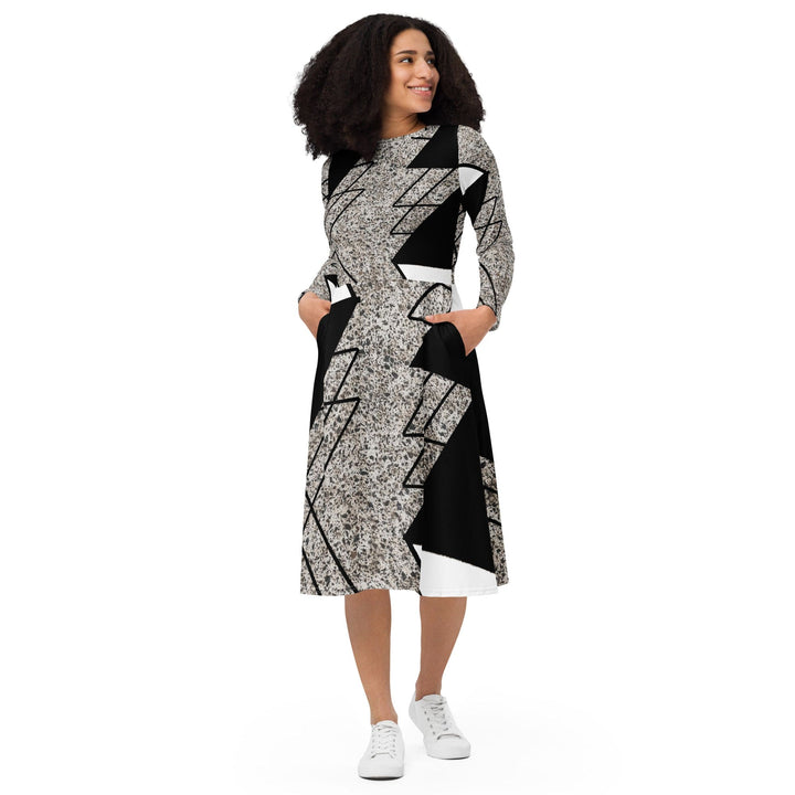 Womens Long Sleeve Midi Dress Black and White Triangular Colorblock - Womens