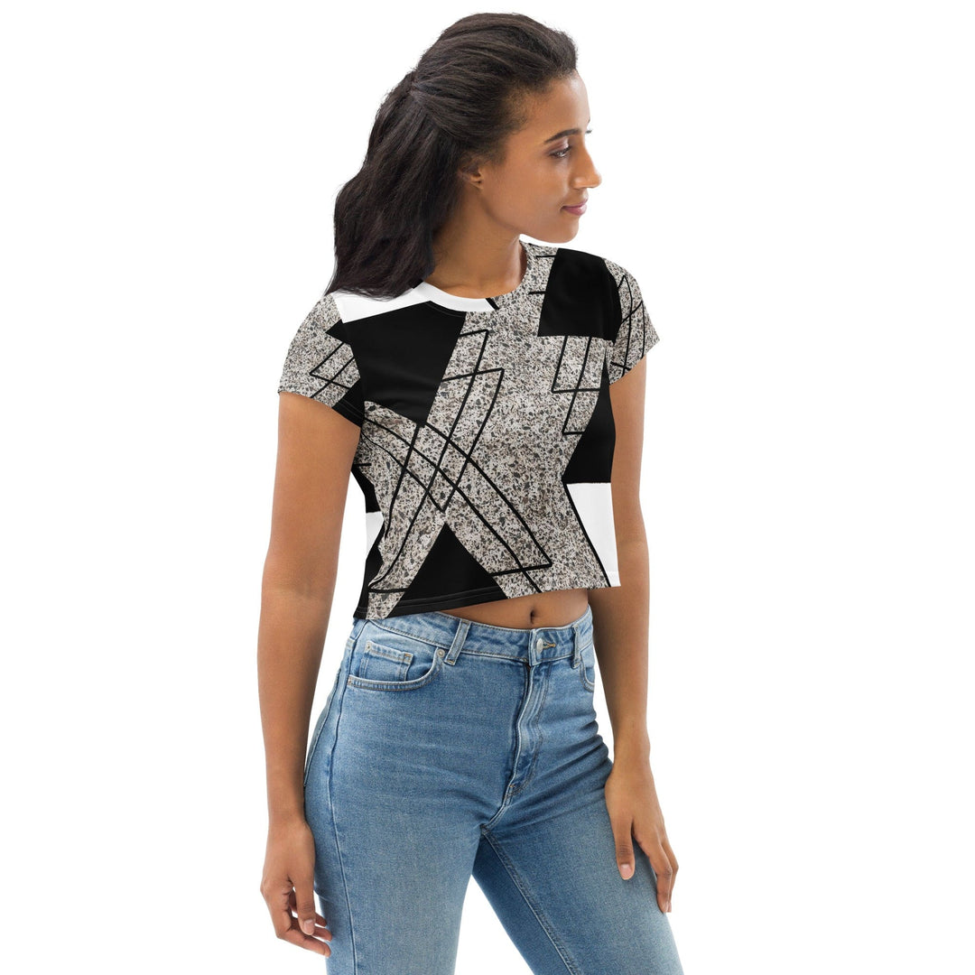 Womens Stretch Fit Crop Tee T-shirt - Black and White Triangular Colorblock